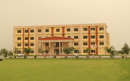 Oxford Senior School: Igniting Learning, Flourishing Excellence