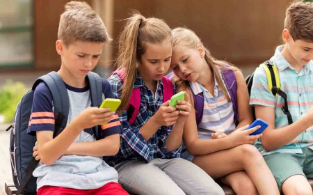 When Should Kids Get Cell Phones?