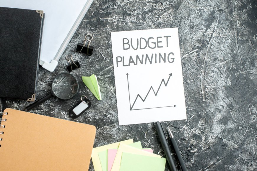 Navigating a Tight Budget: 7 Simple Ideas for Financial Management