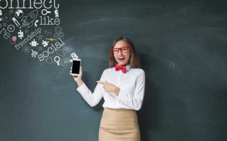 Social Media and Teacher-Student Friendship – Yes or No?