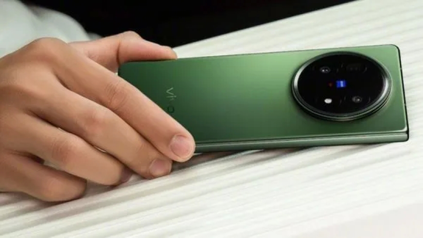 Vivo X Fold5 Launch: Slim Foldable Phone with 6000mAh Battery and iPhone-Like Features