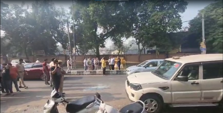 Delhi Courts and CRPF Schools Evacuated After Bomb Threat Email; Security Checks Underway