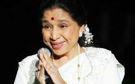 Asha Bhosle Ramp Walk at 79 for Manish Malhotra Still Inspires After Her Death