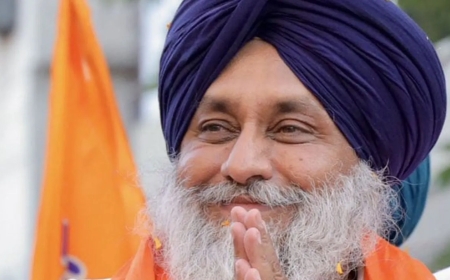 Sukhbir Singh Badal Attacked in Nanded, Hand Injured
